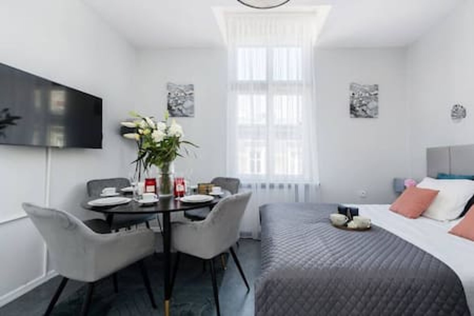 Loc8 Ash Apartment by Cracovia Prime Loc8 Ash Apartment by Cracovia Prime
